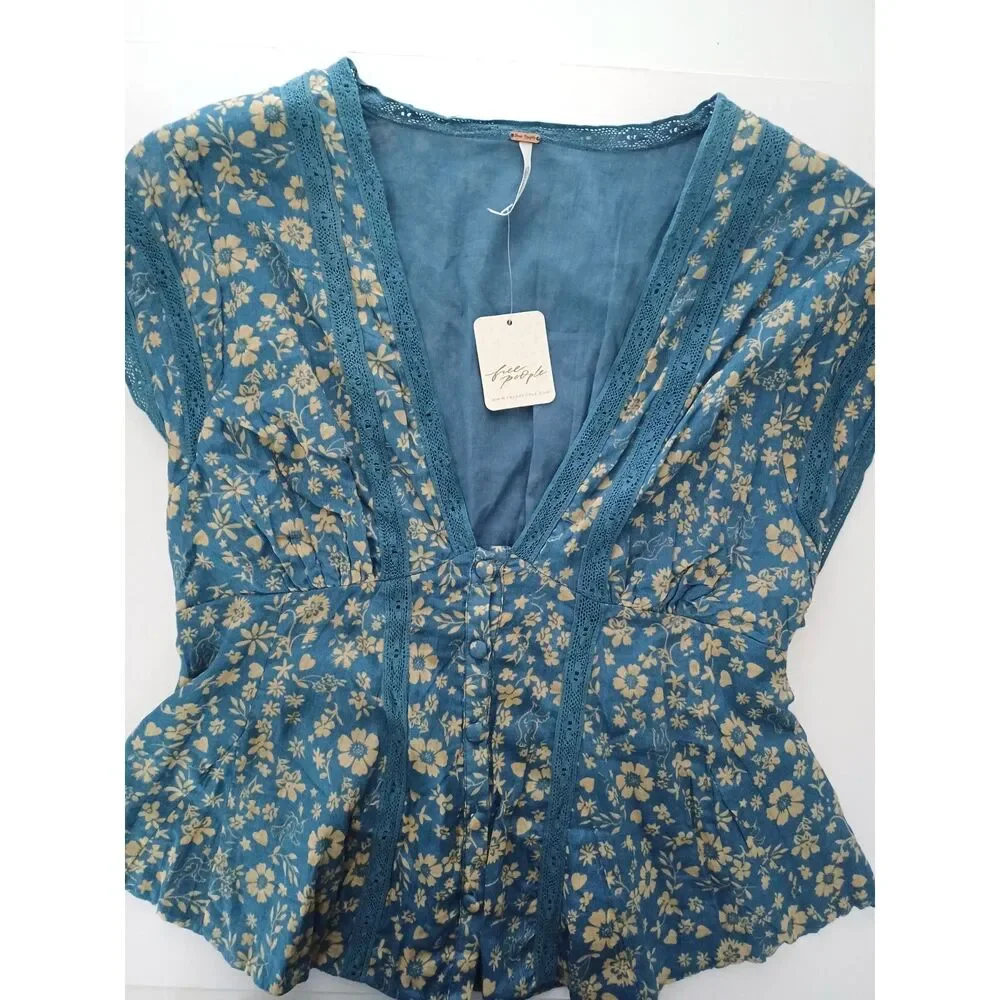 NWT Free People Top Corset Style Boho Crochet Lace Size Small Peplum Smocked